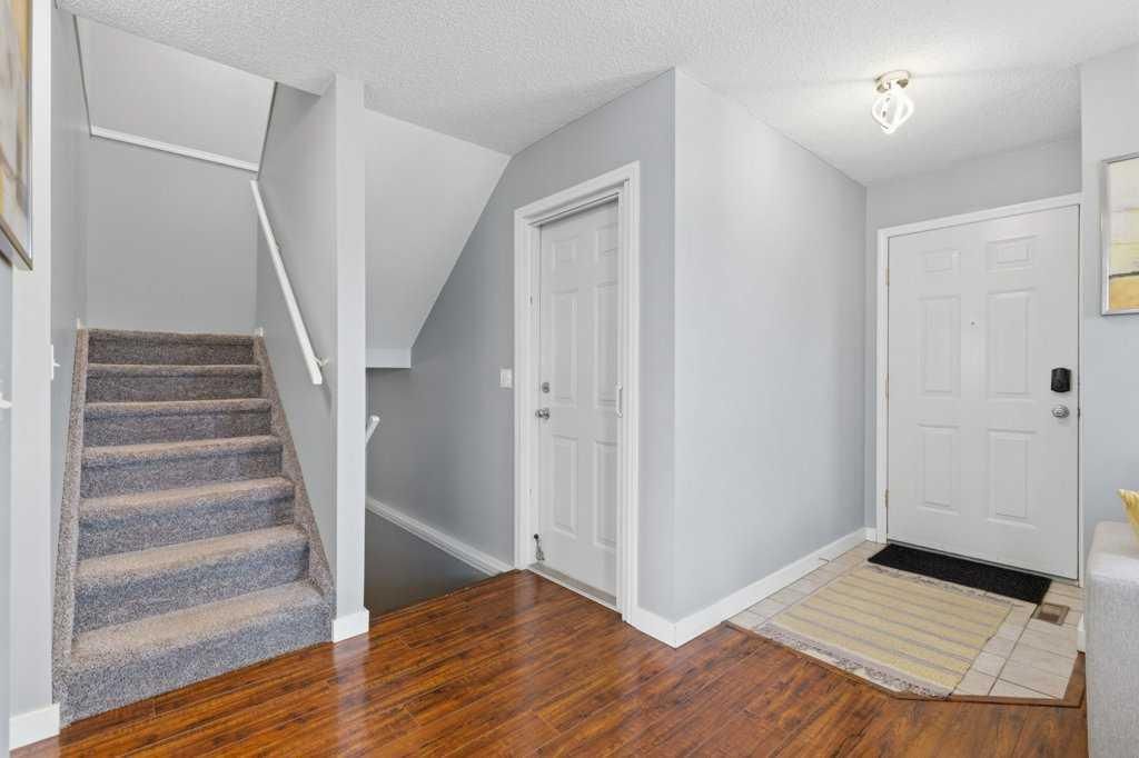 126 Harvest Gold Place NE, Calgary — photo 3 of 50
