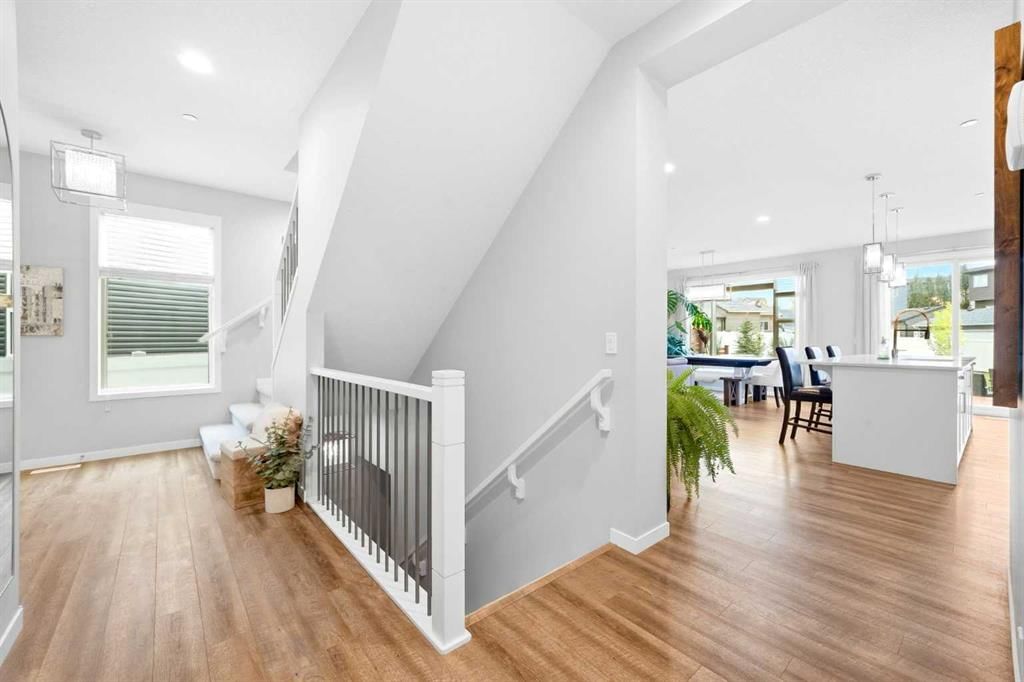43 Howse Manor NE, Calgary — photo 4 of 33