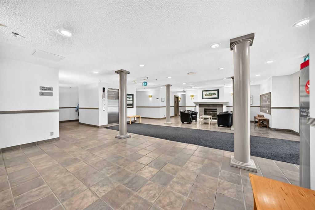 1P, 525 56 Avenue SW, Calgary — photo 4 of 28