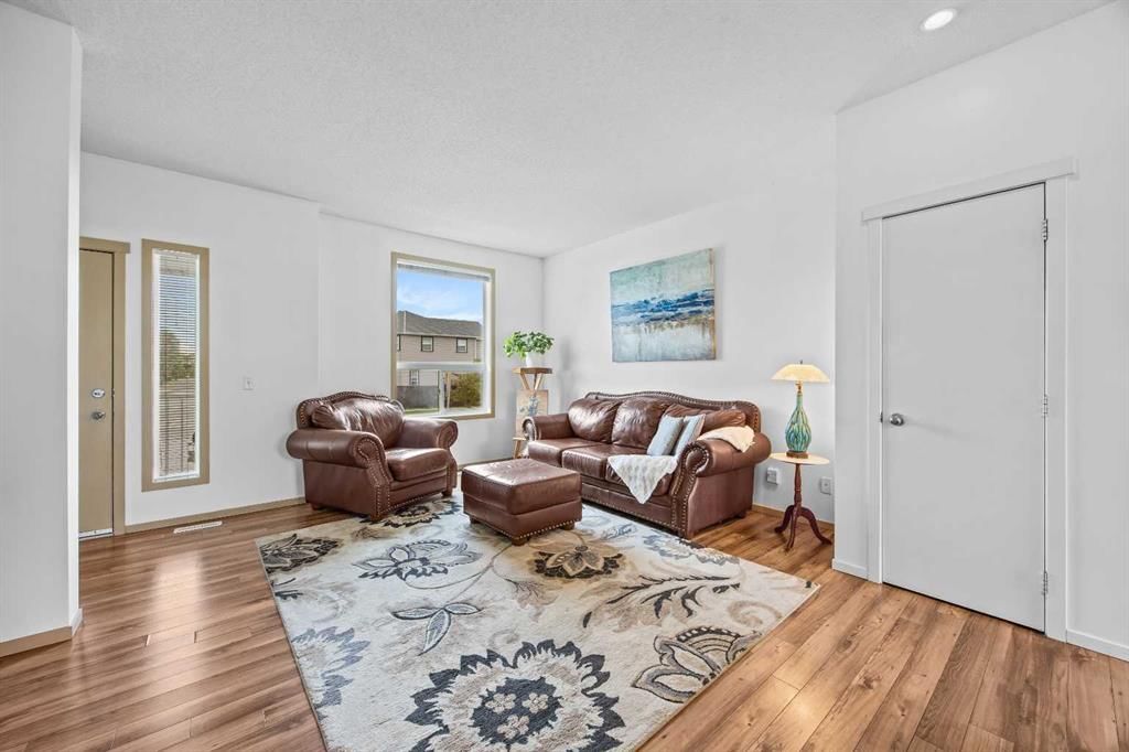 280 Copperstone Cove SE, Calgary — photo 4 of 50