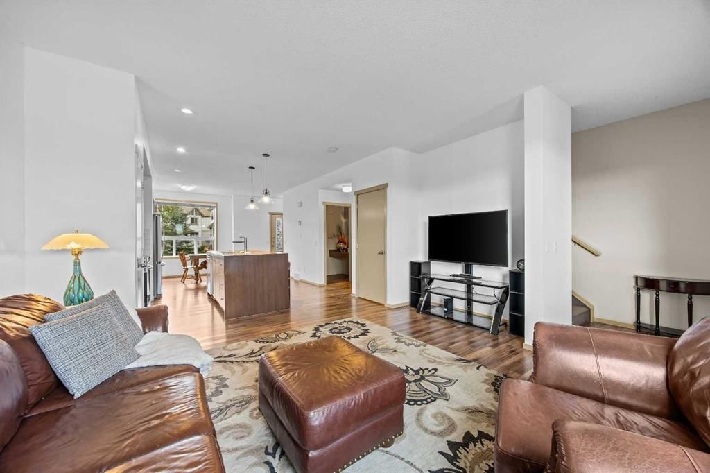 280 Copperstone Cove SE, Calgary — photo 5 of 50