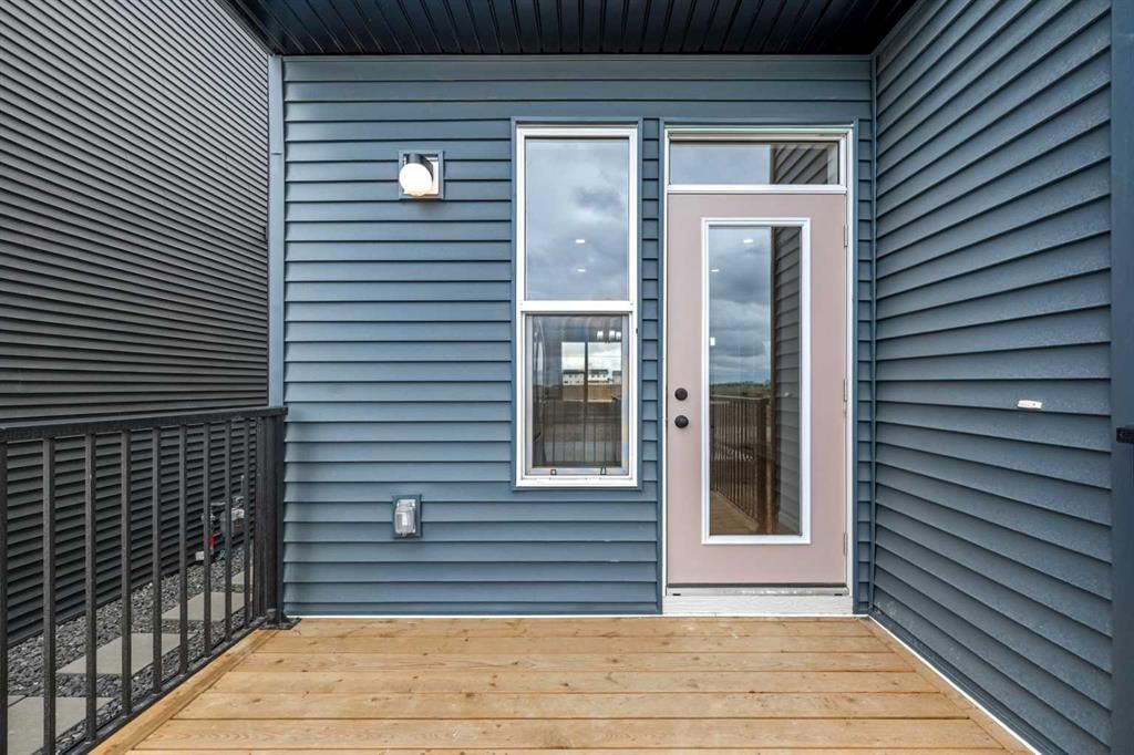 659 Chelsea Pier Run, Chestermere — photo 3 of 47