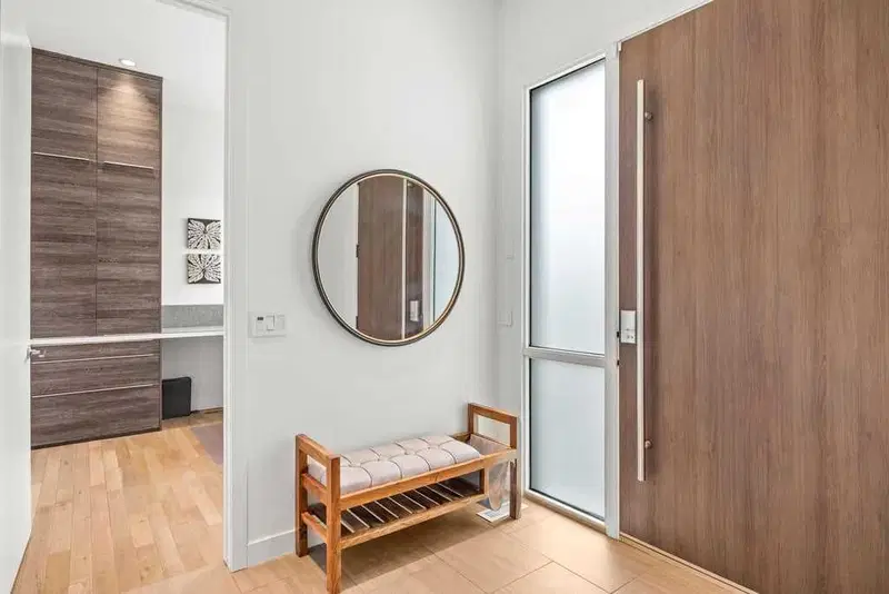 14 Wexford Way SW, Calgary — photo 3 of 50