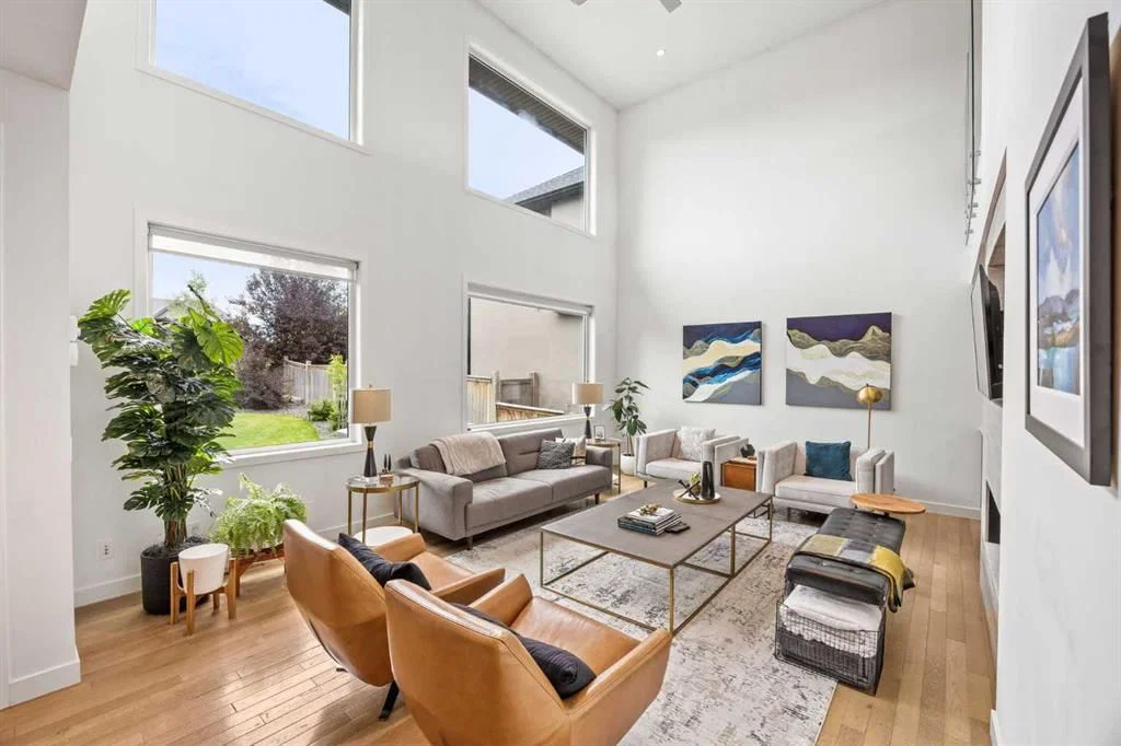 14 Wexford Way SW, Calgary — photo 5 of 50