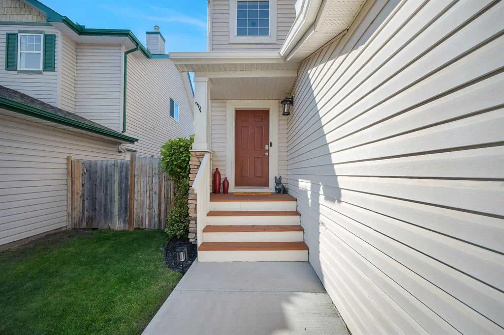 41 Cimarron Meadows Close, Okotoks — photo 4 of 46