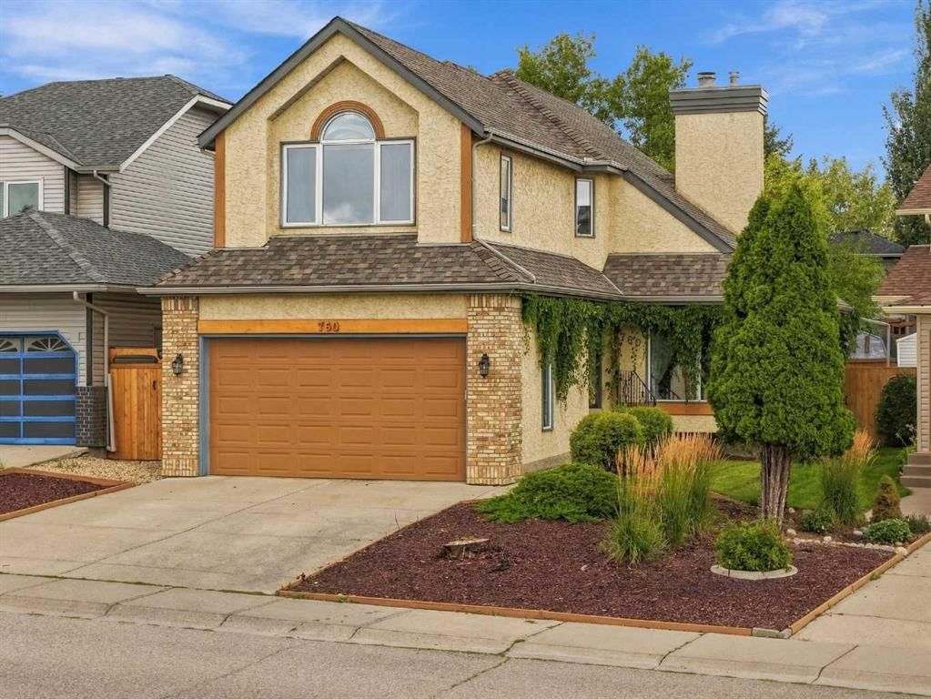 760 Riverbend Drive SE, Calgary — main listing photo