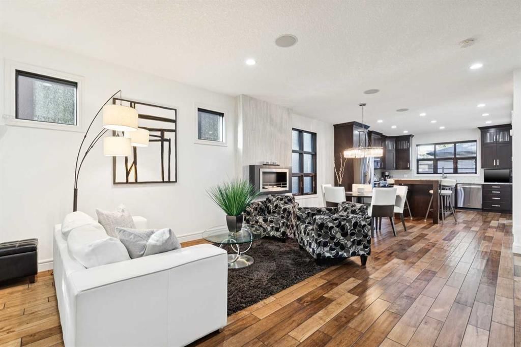 2819 26 Street SW, Calgary — photo 4 of 50