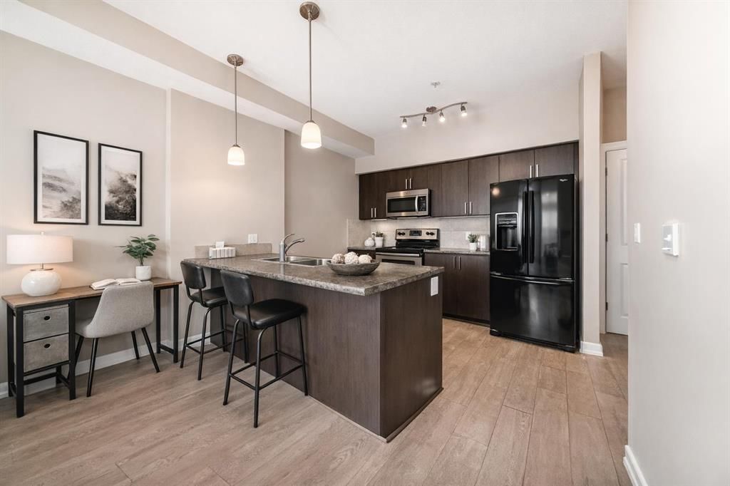 311, 117 Copperpond Common SE, Calgary — photo 3 of 33