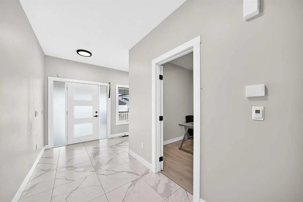 805 Mandalay Boulevard, Carstairs — photo 5 of 49