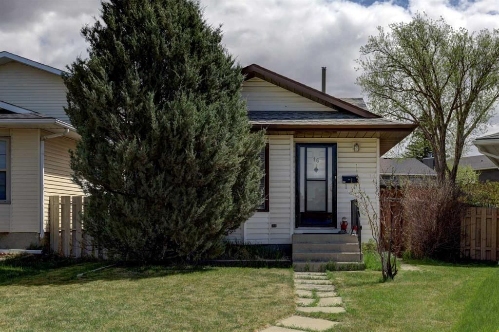 16 Martingrove Mews NE, Calgary — photo 2 of 39
