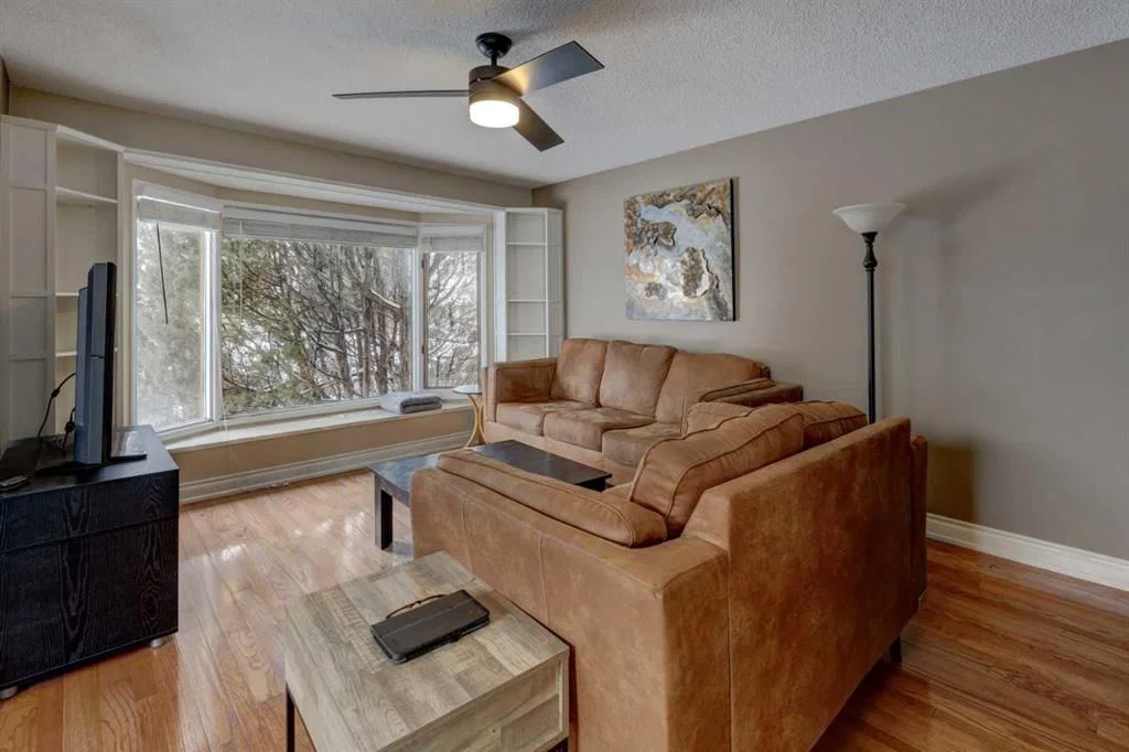 16 Martingrove Mews NE, Calgary — photo 4 of 39
