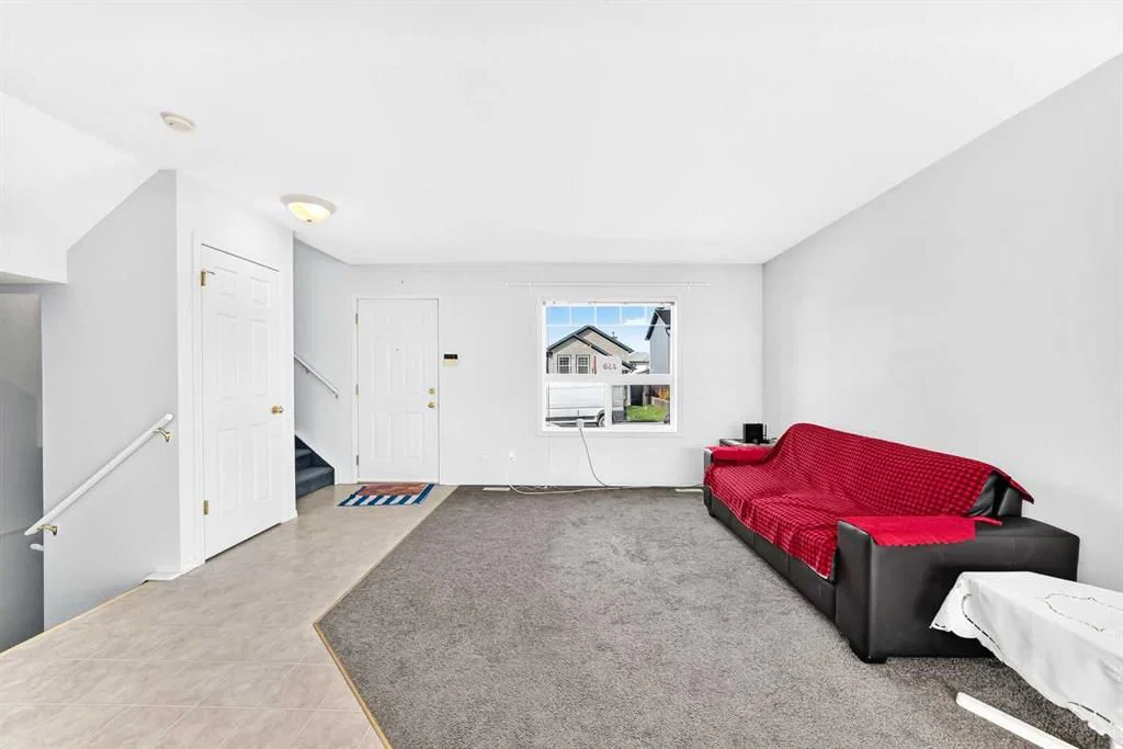 179 Saddlemead Green NE, Calgary — photo 2 of 28