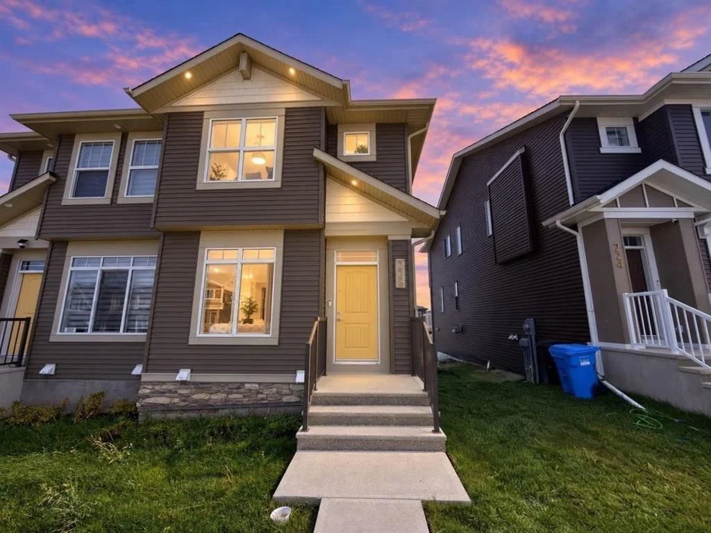 228 Annette Villas NW, Calgary — main listing photo