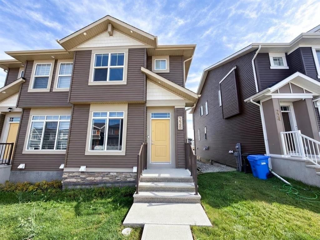 228 Annette Villas NW, Calgary — photo 2 of 50