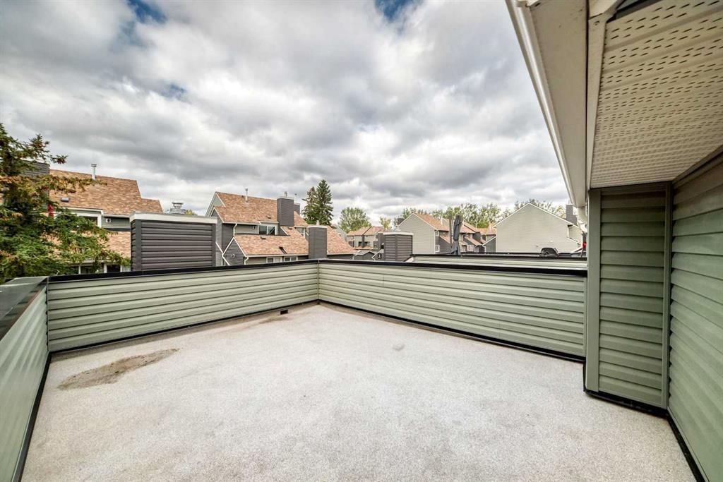 225, 33 Glamis Green SW, Calgary — main listing photo