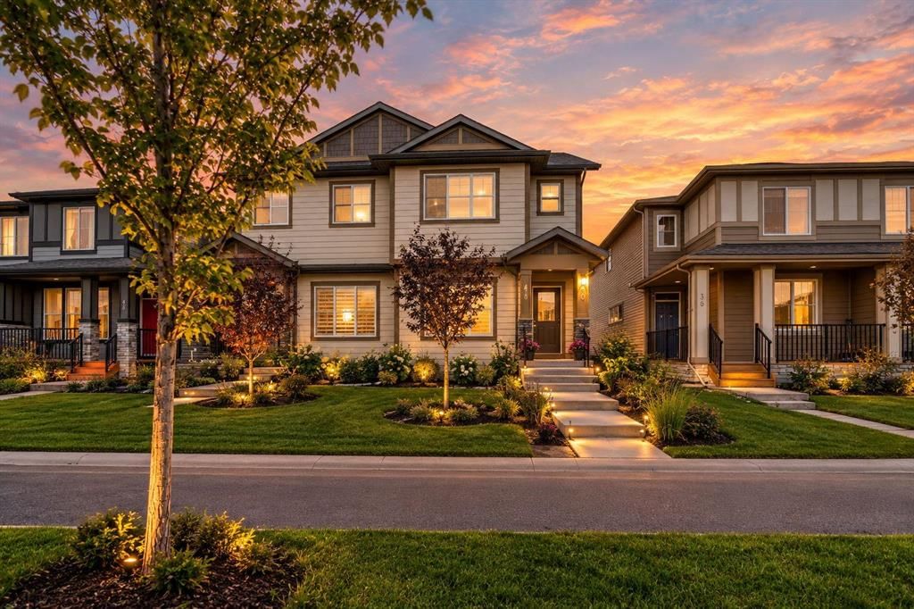 40 Cornerbrook Gate NE, Calgary — main listing photo