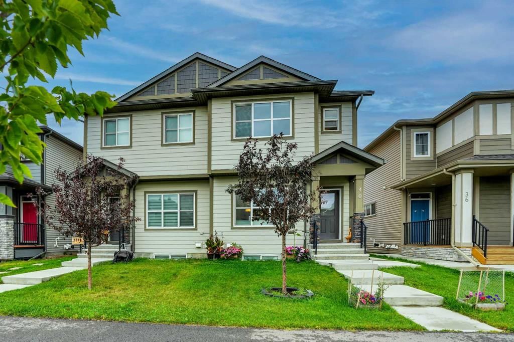 40 Cornerbrook Gate NE, Calgary — photo 4 of 50