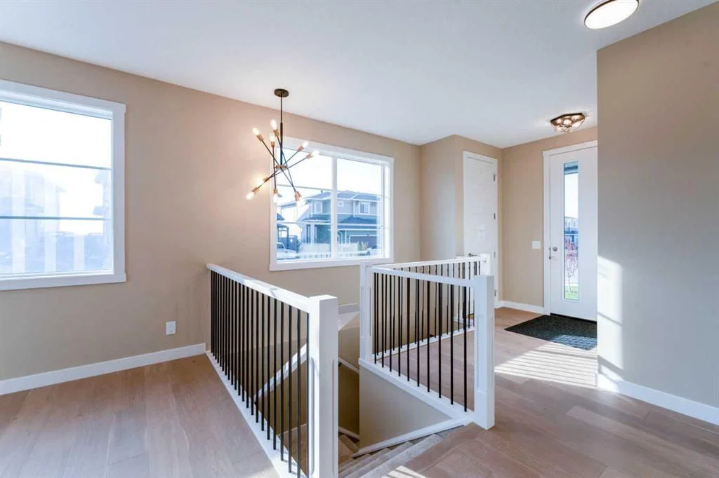 131 Waterford Manor, Chestermere — photo 5 of 15