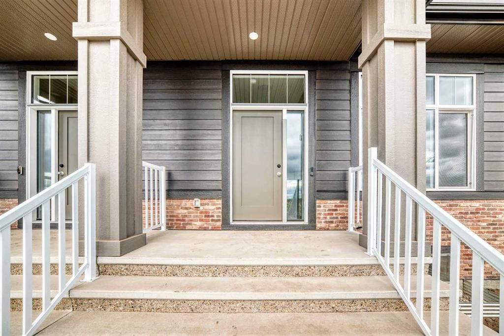 1368 Mahogany Boulevard SE, Calgary — photo 3 of 39