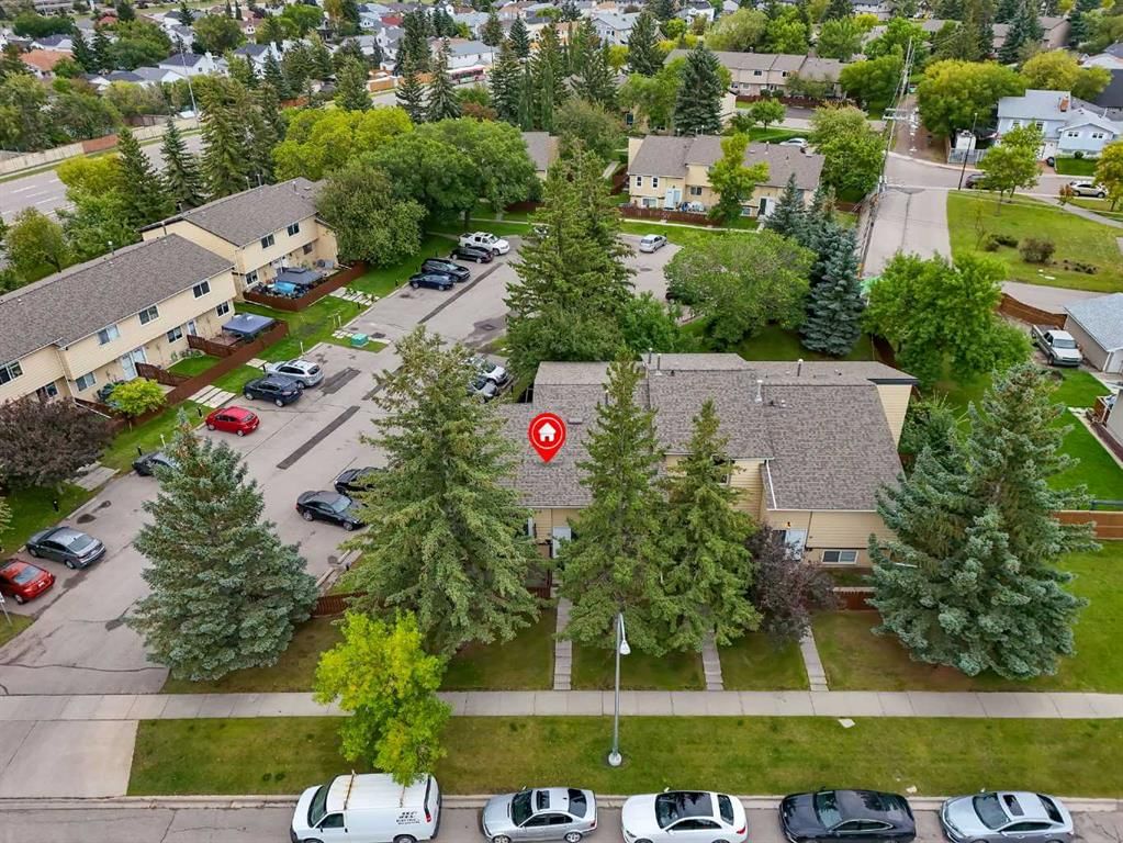 90, 7205 4 Street NE, Calgary — photo 2 of 32