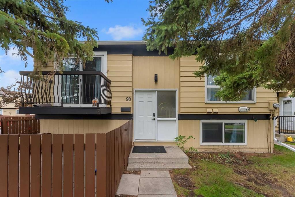 90, 7205 4 Street NE, Calgary — photo 4 of 32