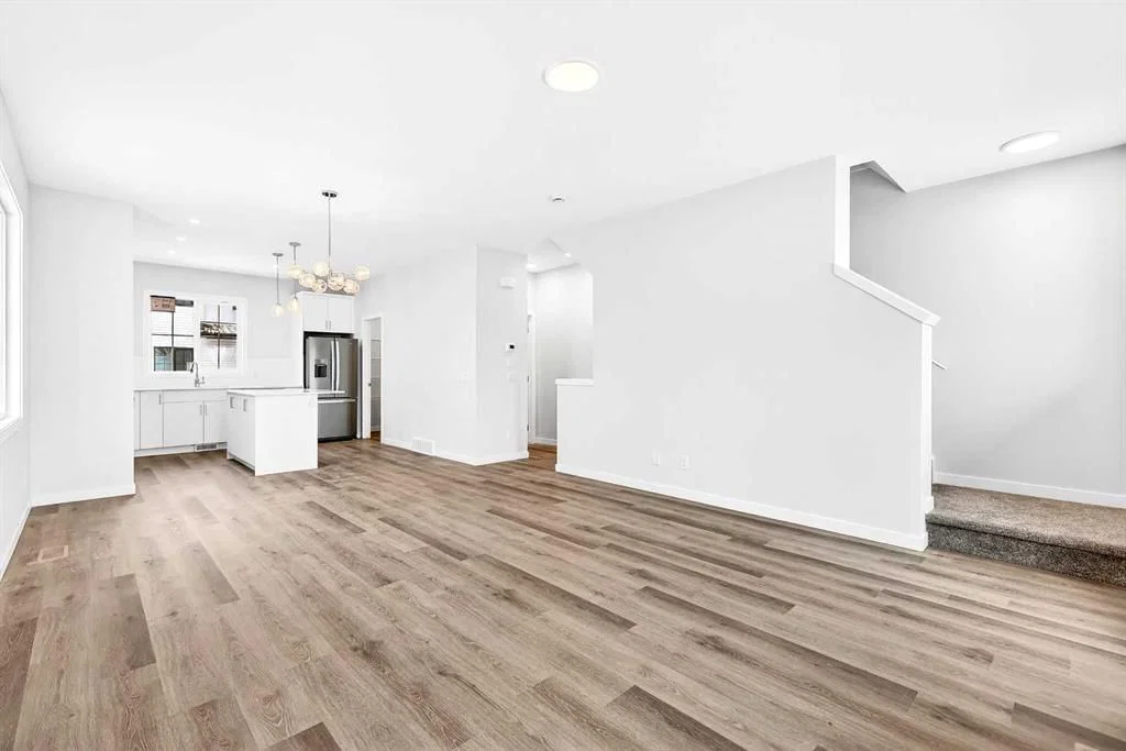 204, 40 Creekside Way SW, Calgary — photo 5 of 21