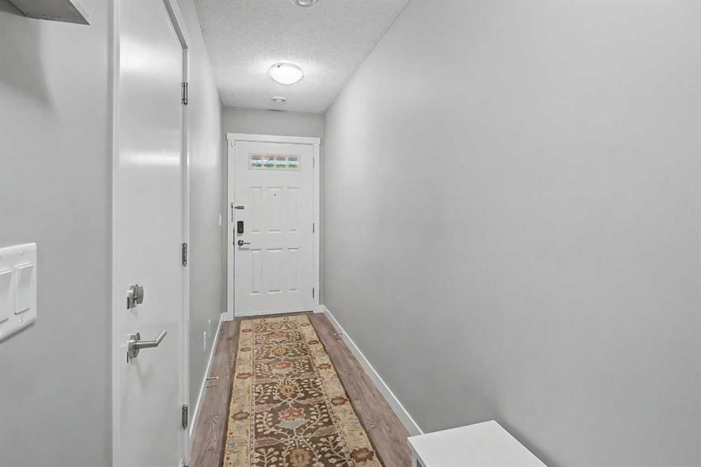 302, 428 Nolan Hill Drive NW, Calgary — photo 2 of 30
