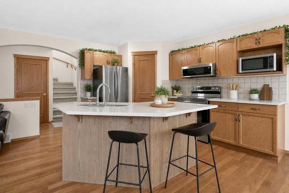 373 Bridlewood Avenue SW, Calgary — photo 3 of 50