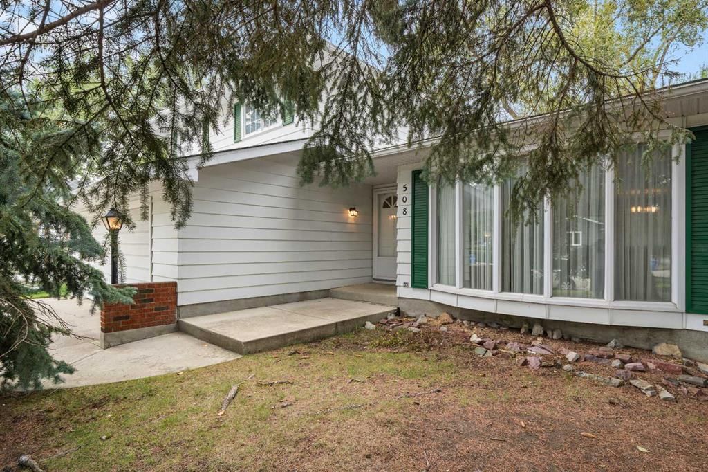 508 Willow Brook Drive SE, Calgary — photo 2 of 43