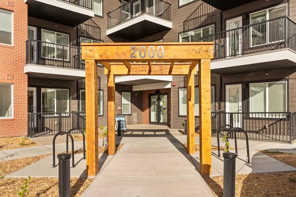 2212, 395 Skyview Parkway NE, Calgary — photo 2 of 28