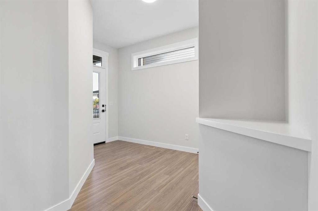 76 Southborough Lane, Cochrane — photo 2 of 49