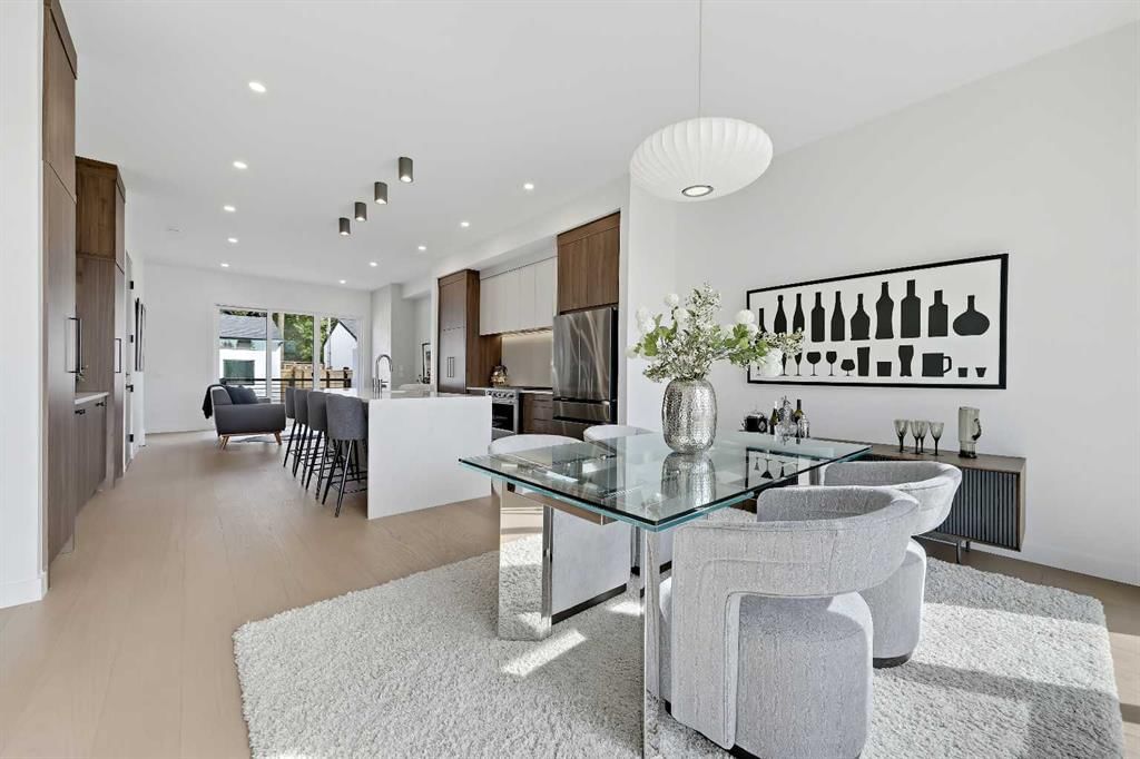 2320 22 Avenue SW, Calgary — photo 2 of 49