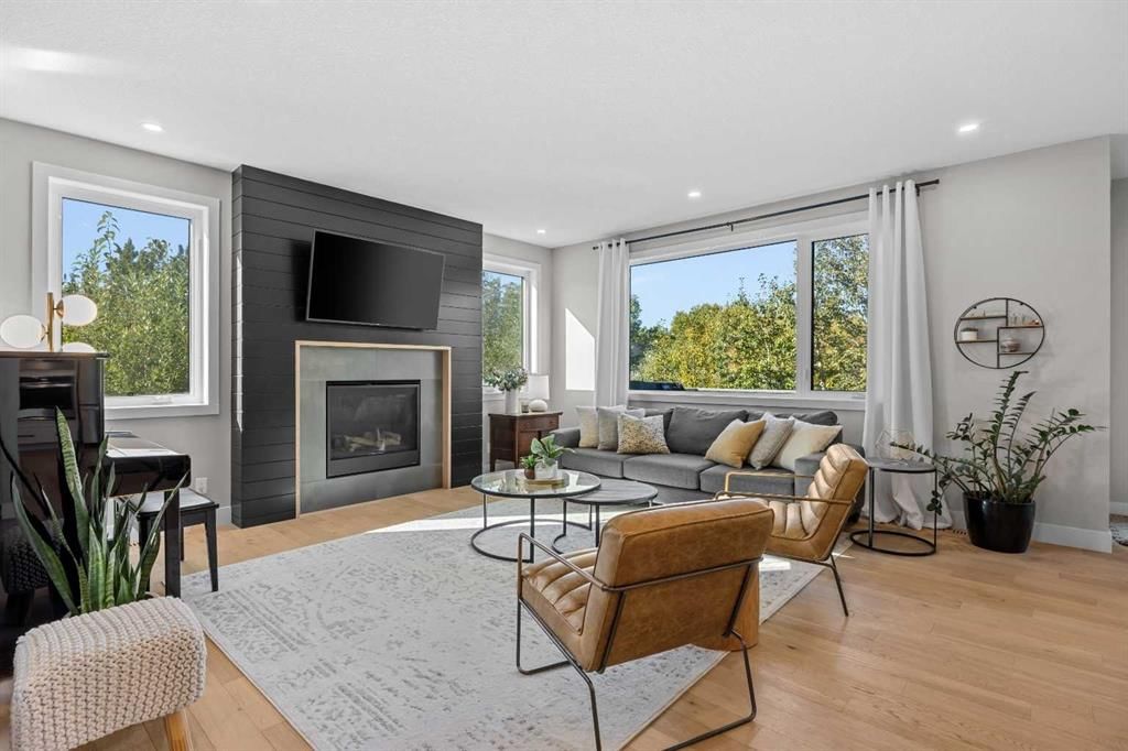 45 Rockford Road NW, Calgary — photo 2 of 50