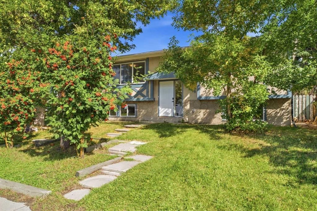 724 55 Street SE, Calgary — main listing photo