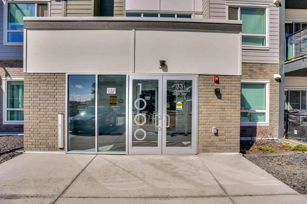 1102, 33 Carringham Gate NW, Calgary — photo 3 of 30