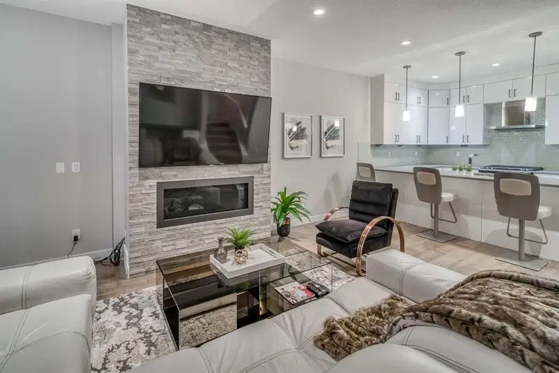 3, 2428 30 Street SW, Calgary — photo 2 of 46