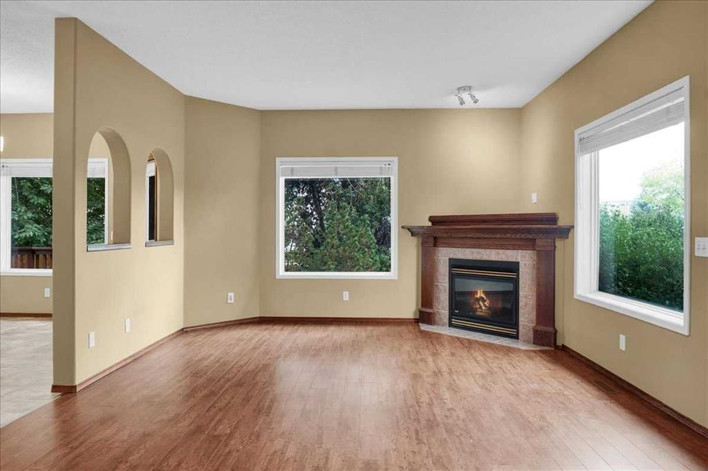 6 Hidden Valley Gardens NW, Calgary — photo 2 of 37