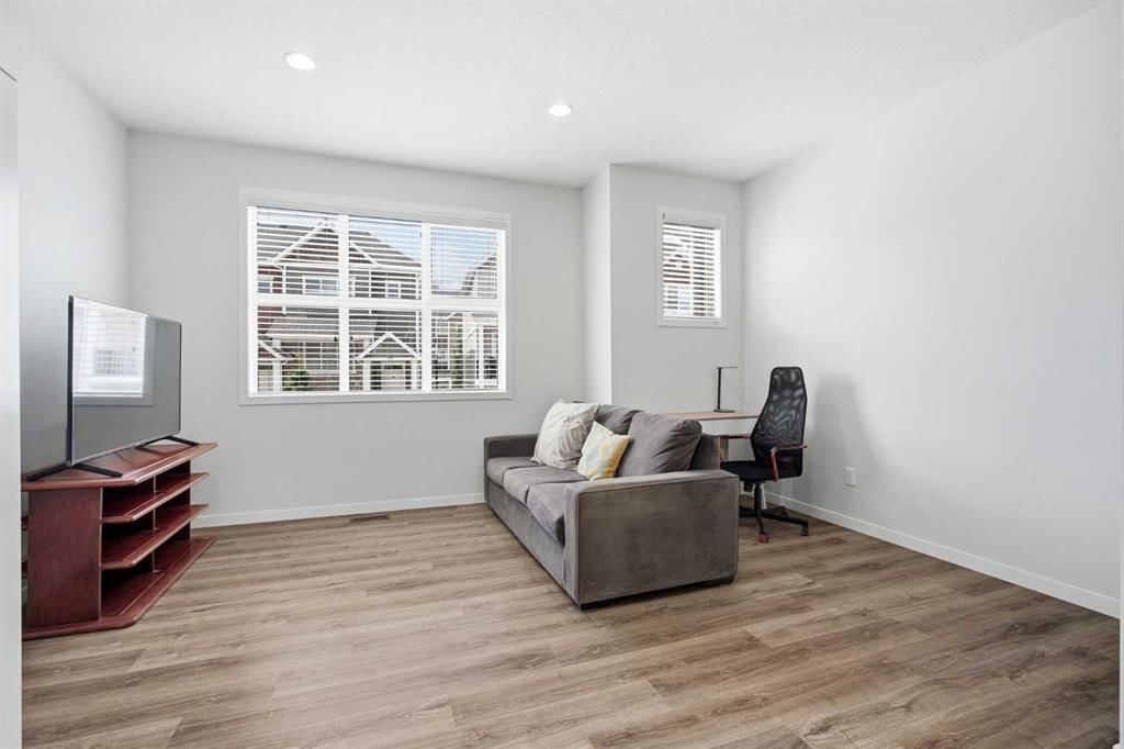 611, 355 Nolancrest Heights NW, Calgary — photo 5 of 29