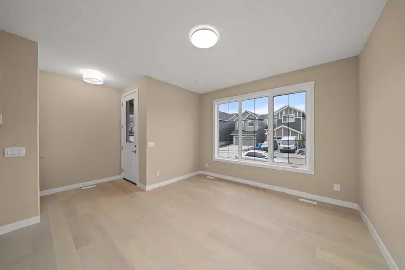 86 Sora Gardens SE, Calgary — photo 2 of 11