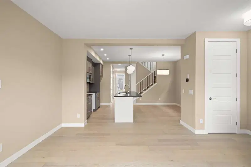 86 Sora Gardens SE, Calgary — photo 3 of 11