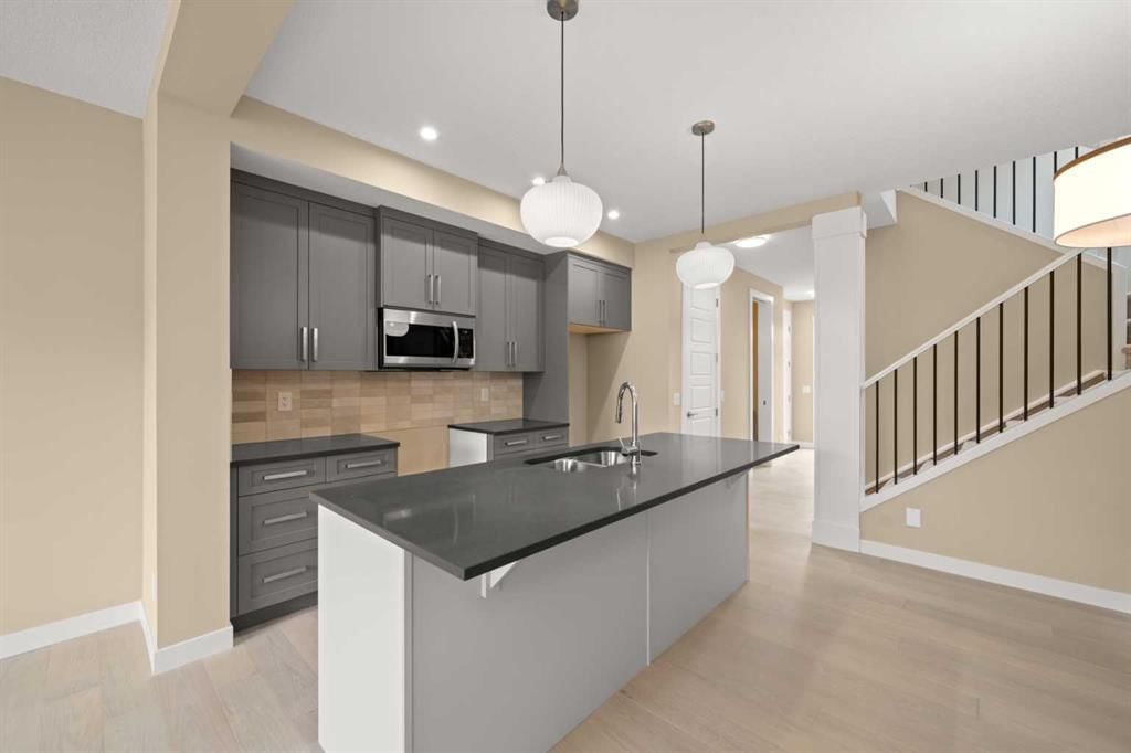 86 Sora Gardens SE, Calgary — photo 4 of 11