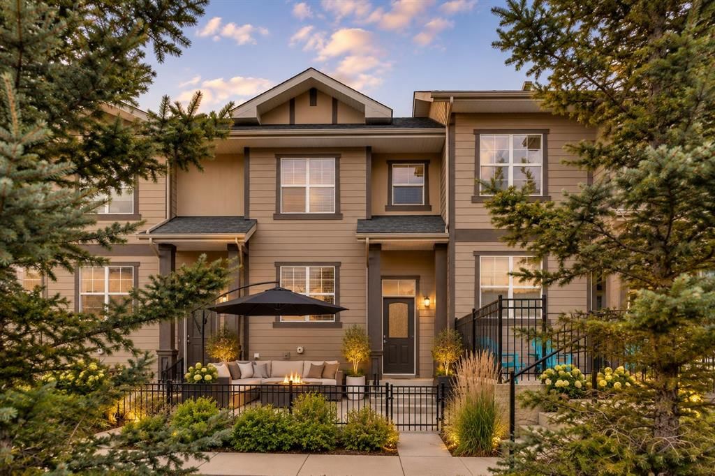 4 Evanscrest Gardens NW, Calgary — photo 2 of 50