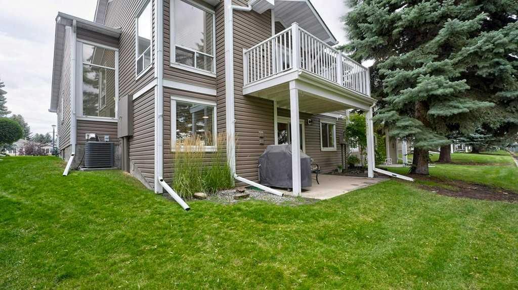 49 Douglasbank Gardens SE, Calgary — photo 2 of 45