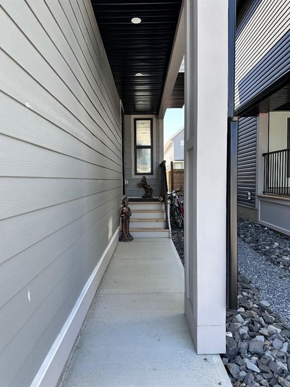 320 Copperhead Way SE, Calgary — photo 2 of 37