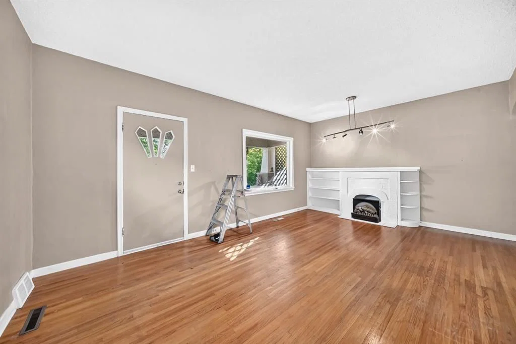 466 22 Avenue NW, Calgary — photo 3 of 31