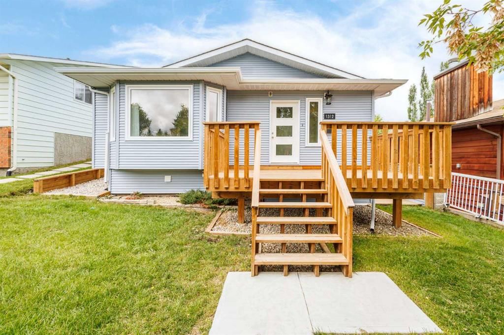 1312 48 Avenue NW, Calgary — main listing photo