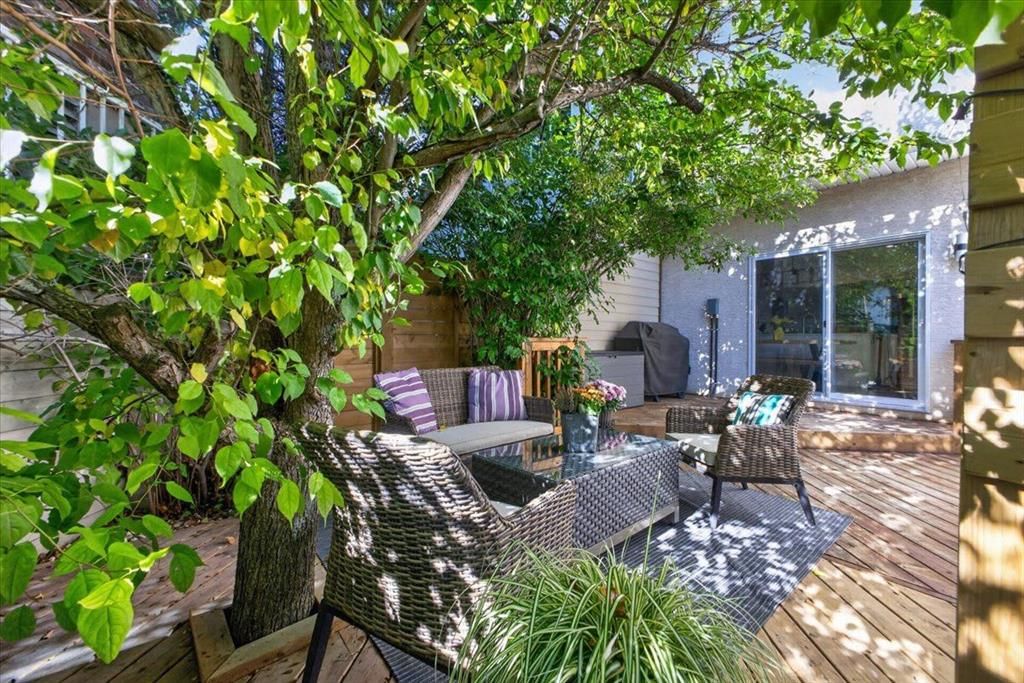 39 Patterson Hill SW, Calgary — photo 4 of 48