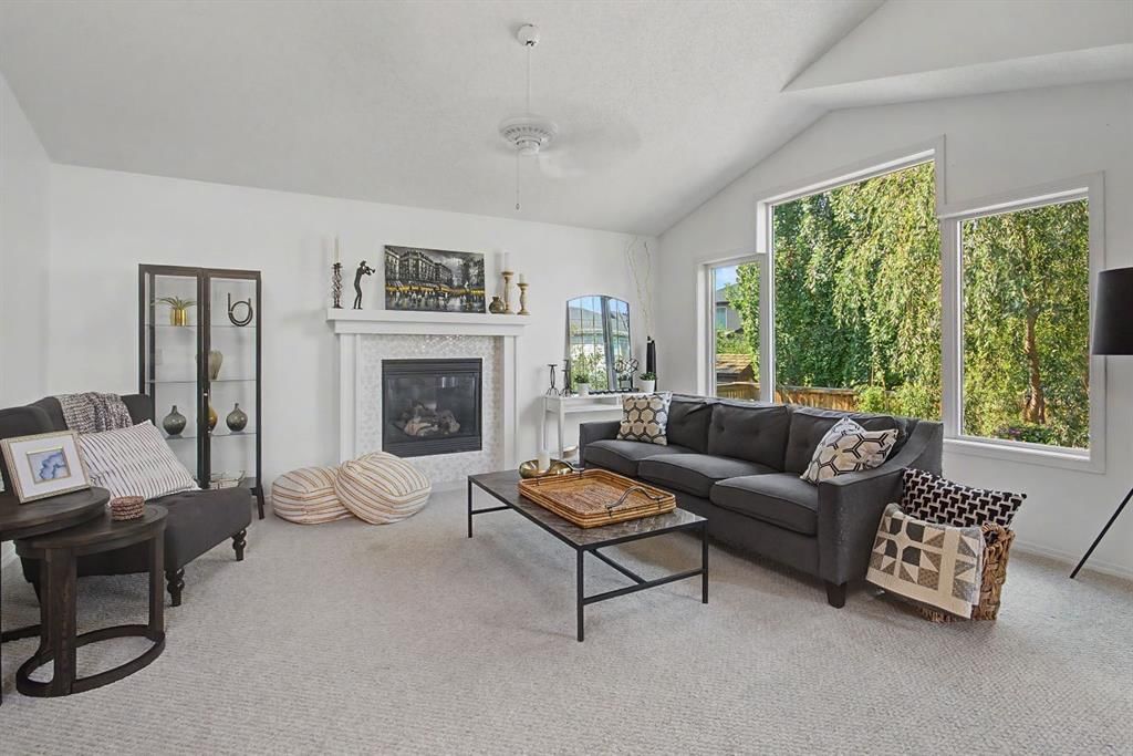 81 Brightonstone Grove SE, Calgary — photo 4 of 40