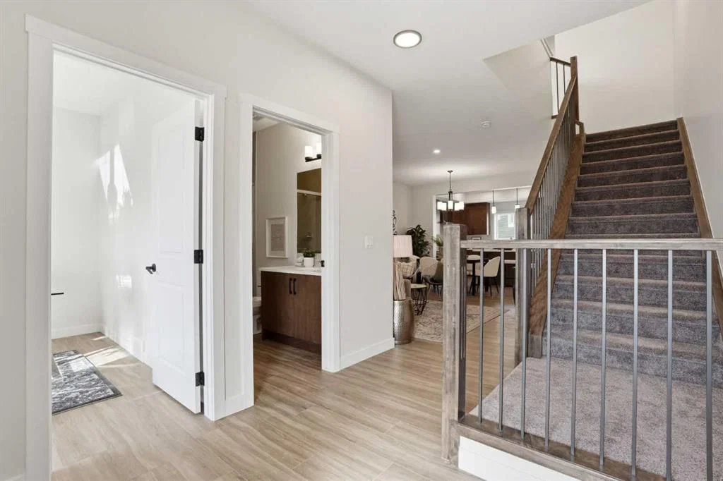 96 Buffaloberry Manor SE, Calgary — photo 3 of 34