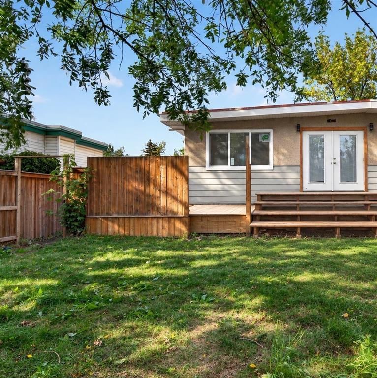 3621 28A Avenue SE, Calgary — photo 2 of 43
